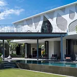 Villa Issi